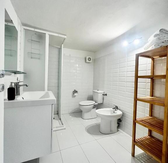 تختخواب و صبحانه Beretti Home