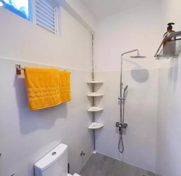 ベッドアンドブレックファースト Galle Fancy Guesthouse, 5 Ac Bedrooms Villa