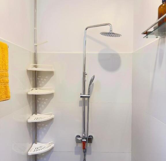 مبيت وإفطار Galle Fancy Guesthouse, 5 Ac Bedrooms Villa