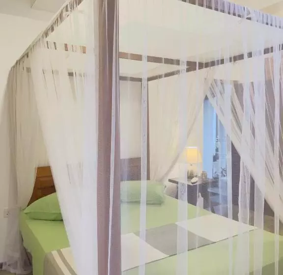 ベッドアンドブレックファースト Galle Fancy Guesthouse, 5 Ac Bedrooms Villa