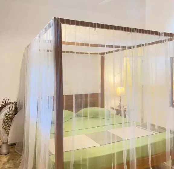 ベッドアンドブレックファースト Galle Fancy Guesthouse, 5 Ac Bedrooms Villa
