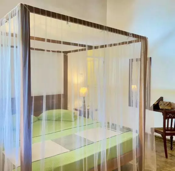 ベッドアンドブレックファースト Galle Fancy Guesthouse, 5 Ac Bedrooms Villa