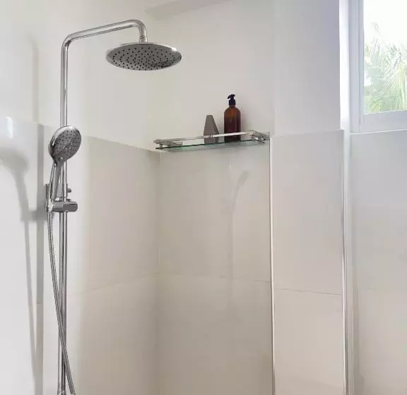 ベッドアンドブレックファースト Galle Fancy Guesthouse, 5 Ac Bedrooms Villa