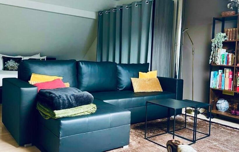 Bed and Breakfast La Maison Attila En Ardennes