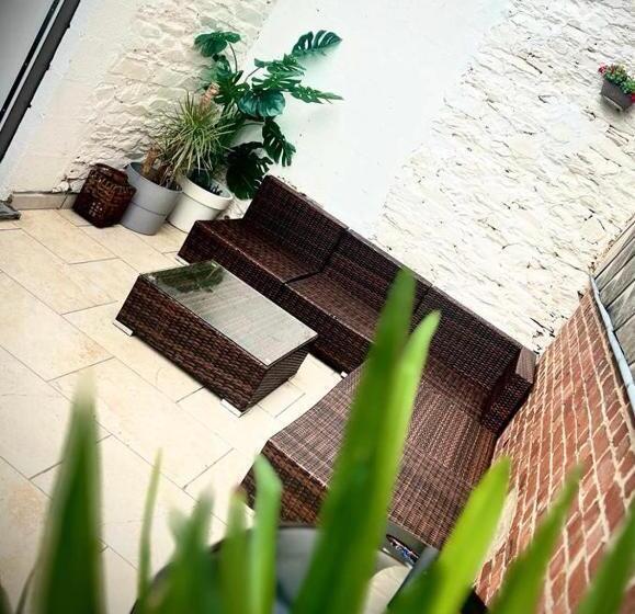 Bed and Breakfast La Maison Attila En Ardennes