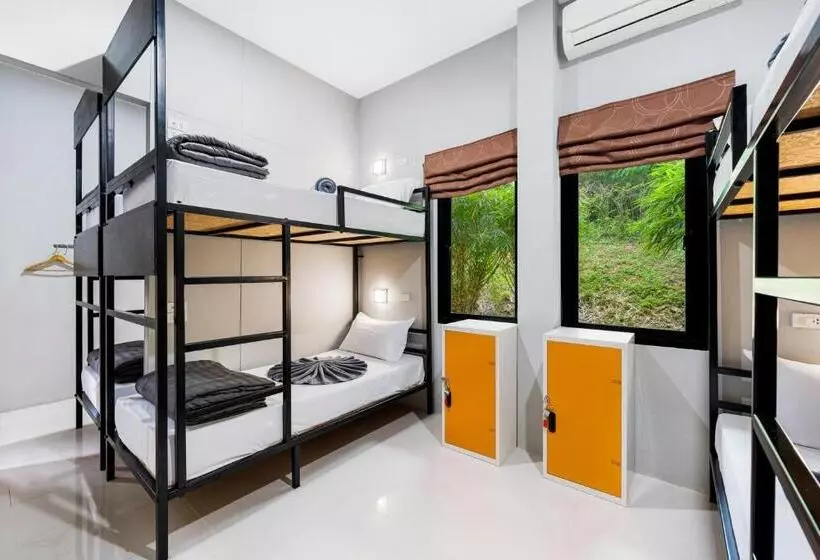 Chill Inn Samui Hostel And Restaurant