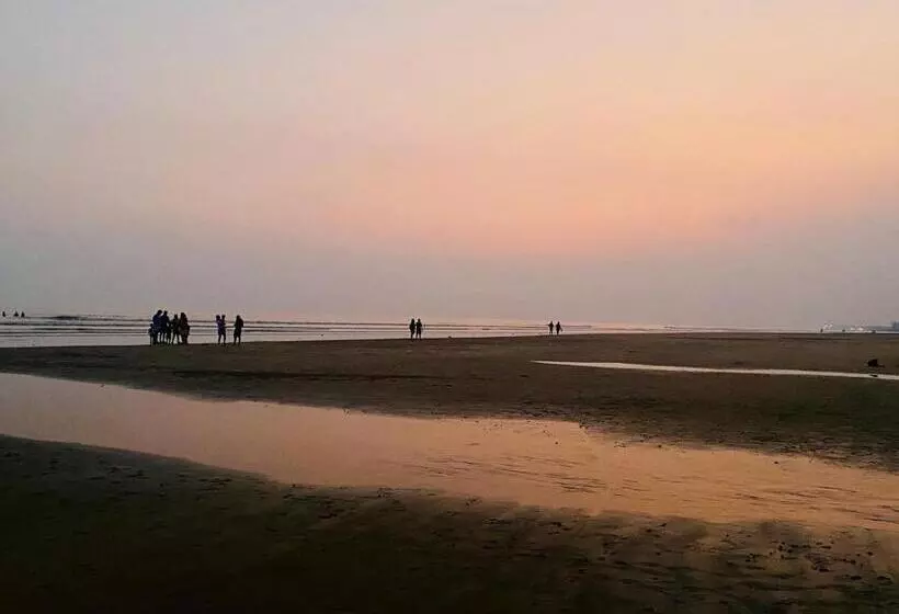ホテル Annapurna Beach Resort