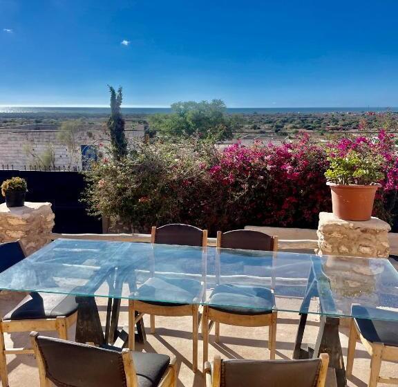 호텔 Chill House Surf Camp