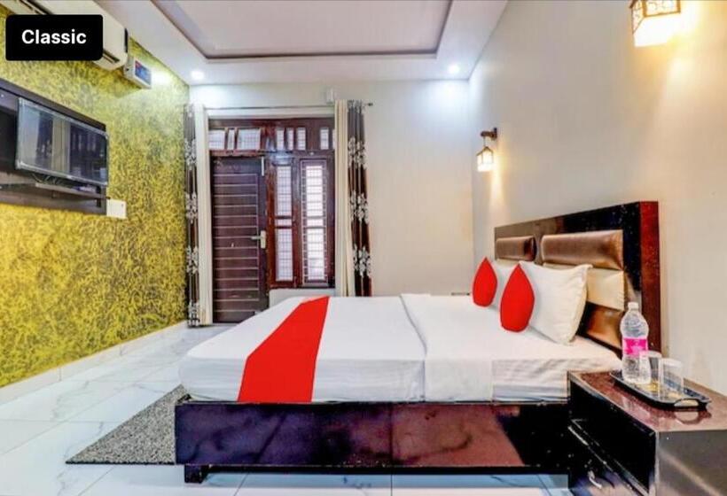 בית מלון כפרי Chivas Inn