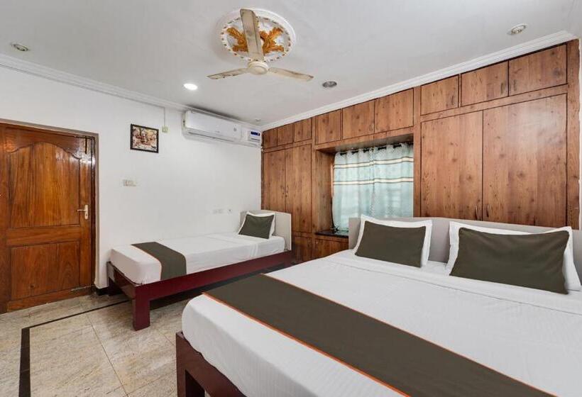 هتل Collection O Mahika Homestay