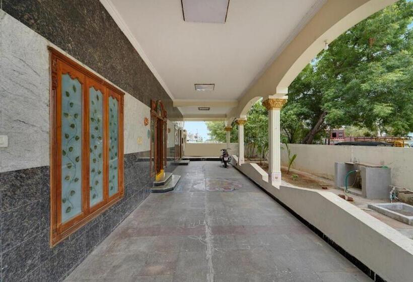 هتل Collection O Mahika Homestay