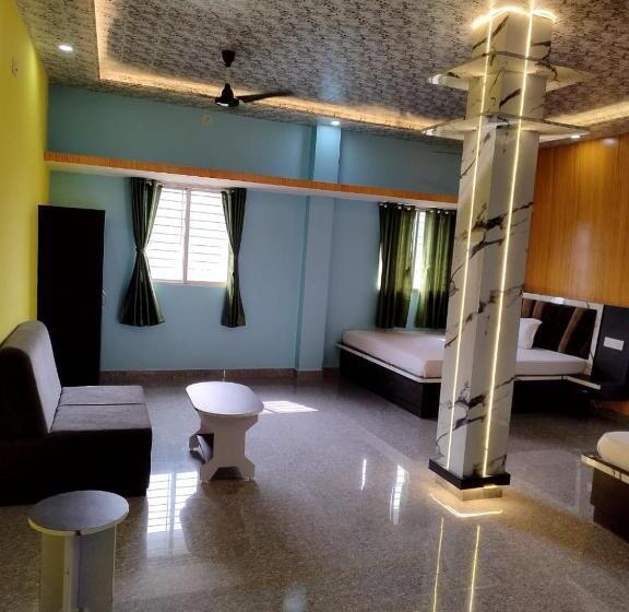 هتل Eden Garden Residential & Banquet Hall