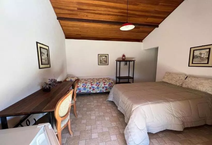 Hotelli Estância Village De Cunha