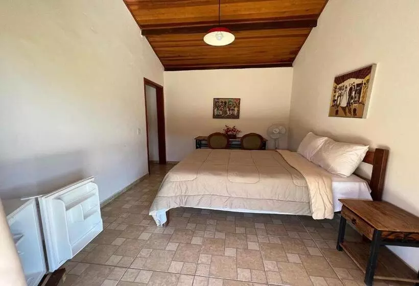 Hotelli Estância Village De Cunha