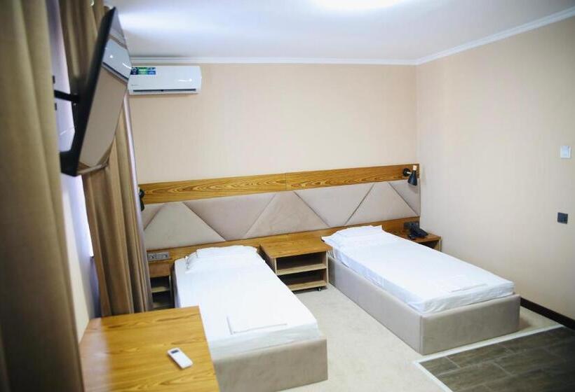 هتل Kaspi гостиница