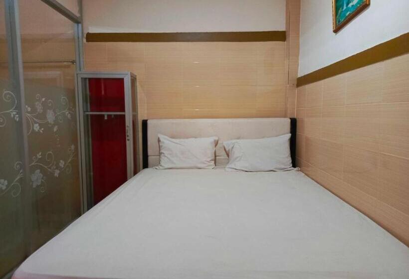 Отель Oyo 93278 Wisma Syariah Lahundape