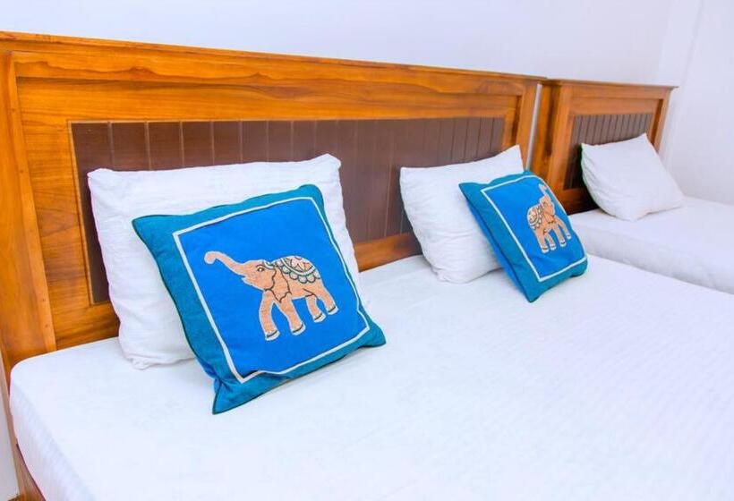 酒店 Sakura Cherry Blossom Cabanas