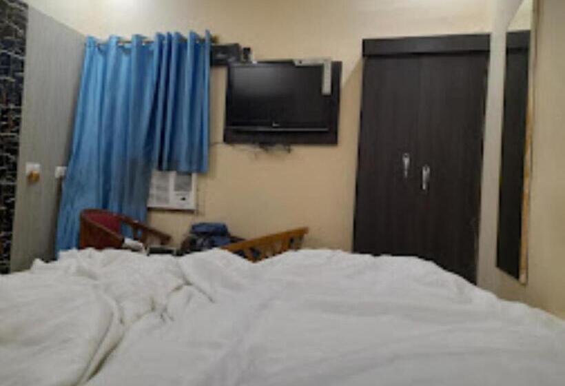 酒店 Supriya International Bihar