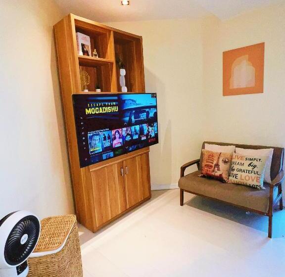 Hotel The Gramercy Residences 1br Suite With 600mbps Wifi Netflix & Free Amenities
