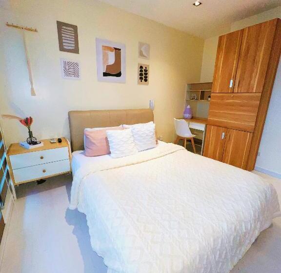 Hotel The Gramercy Residences 1br Suite With 600mbps Wifi Netflix & Free Amenities