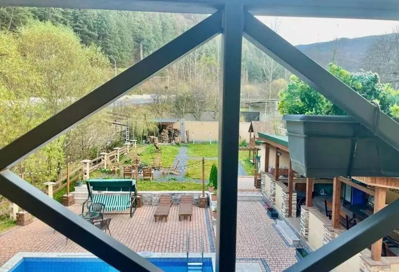هتل Villa Alexander Dilijan