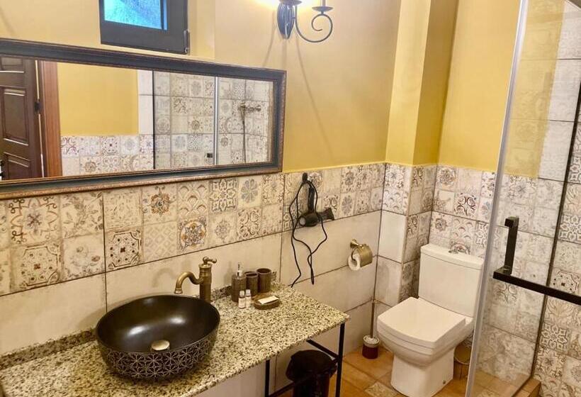 هتل Villa Alexander Dilijan