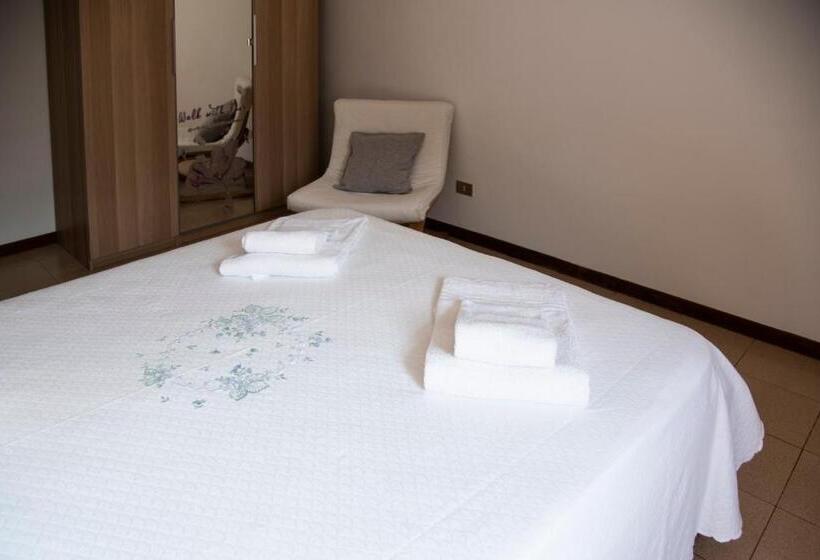 ペンション Cascina Pirondini