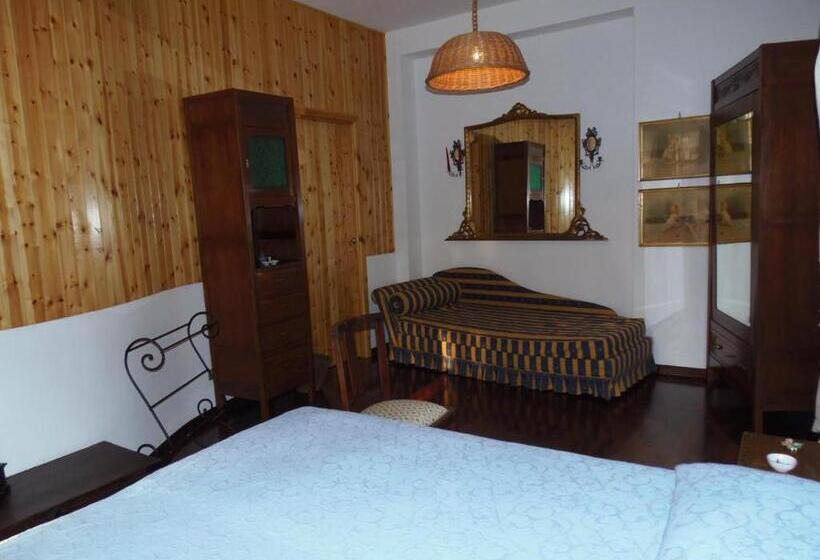 ペンション La Semenza