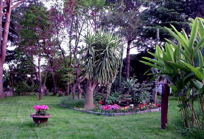 ペンション La Semenza