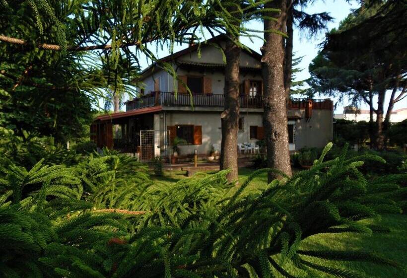 ペンション La Semenza