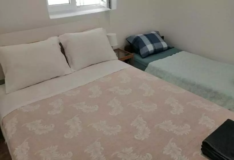 پانسیون Ajuda Space