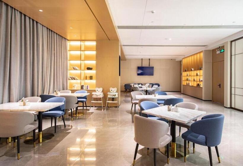 Atour Hotel Shenzhen Fuhai International Convention And Exhibition Center