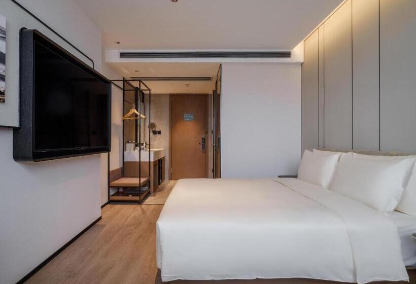 Atour Hotel Xiamen North Station Jiageng Stadium