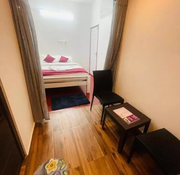 Aamiaismajoitus (B&B) Tripsea Beach Villa