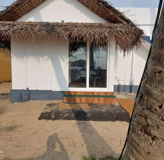 Aamiaismajoitus (B&B) Tripsea Beach Villa