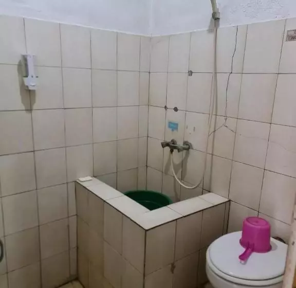 Capital O 93262 Hotel Cherish 2