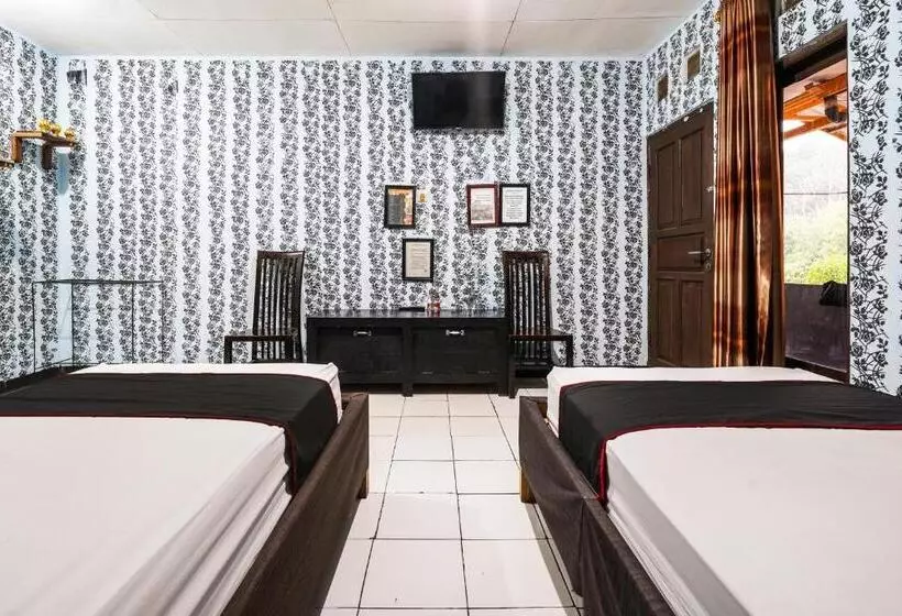 Capital O 93262 Hotel Cherish 2