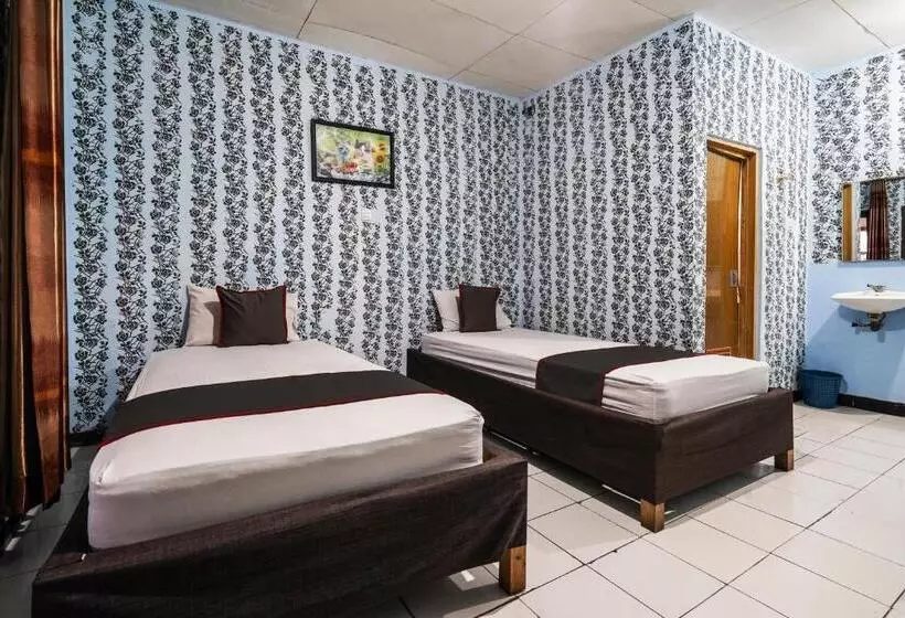 Capital O 93262 Hotel Cherish 2