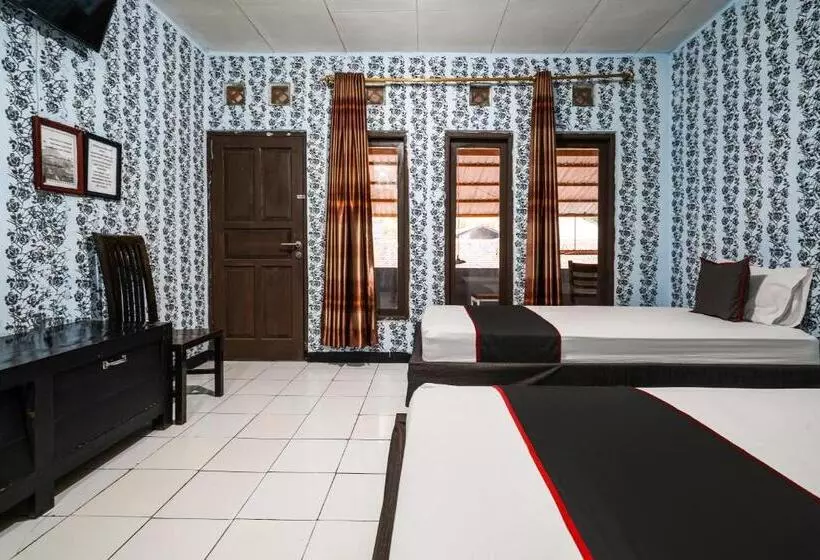 Capital O 93262 Hotel Cherish 2