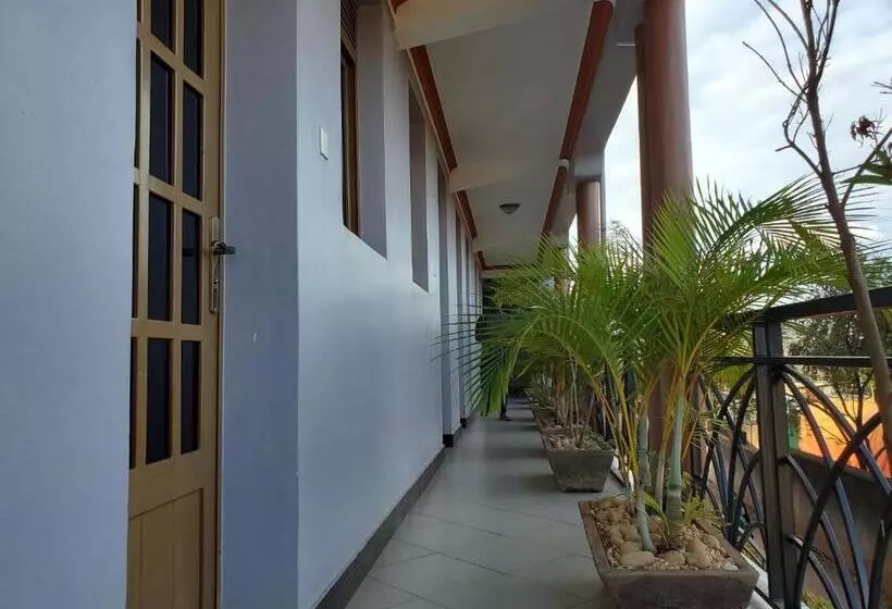 Eminent Motel