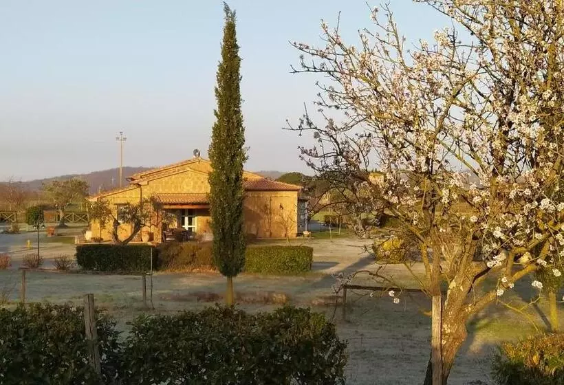 Hotelli Agriturismo La Dependance