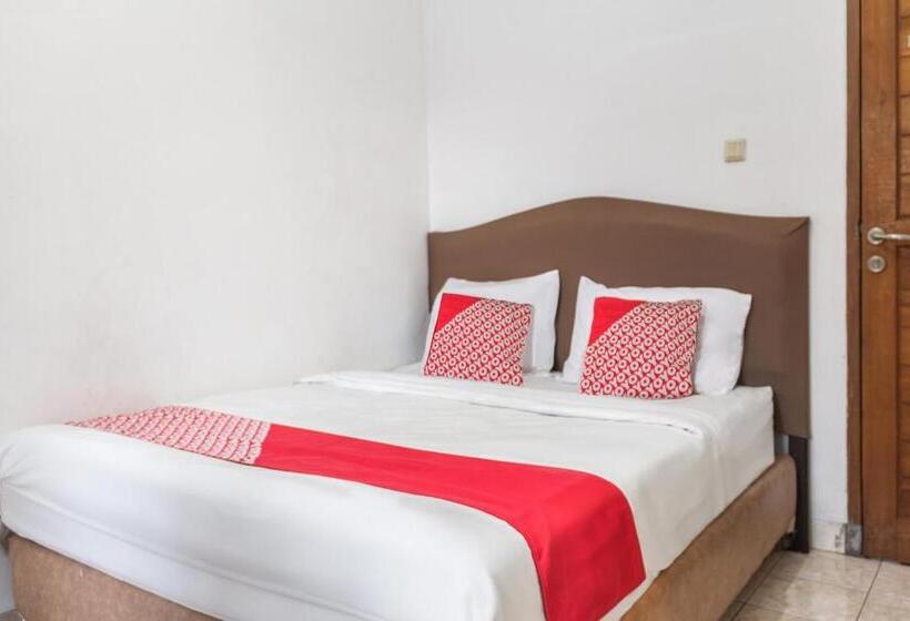 Hotel Capital O 93279 Asyoka Penginapan Pasutri