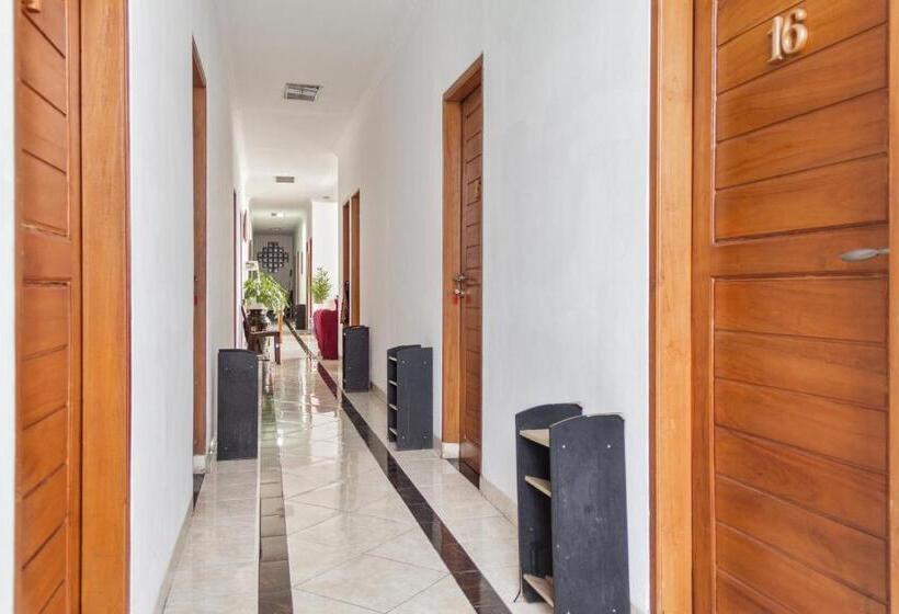 Hotel Capital O 93279 Asyoka Penginapan Pasutri