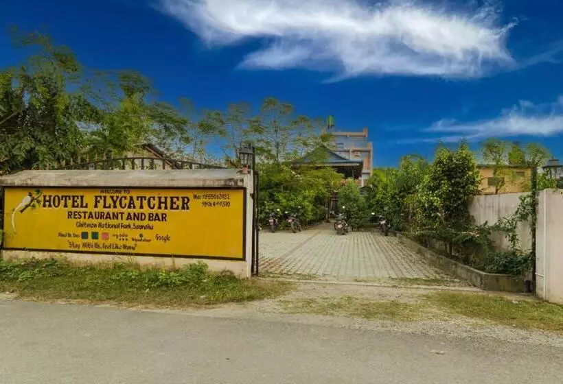هتل Flycatcher