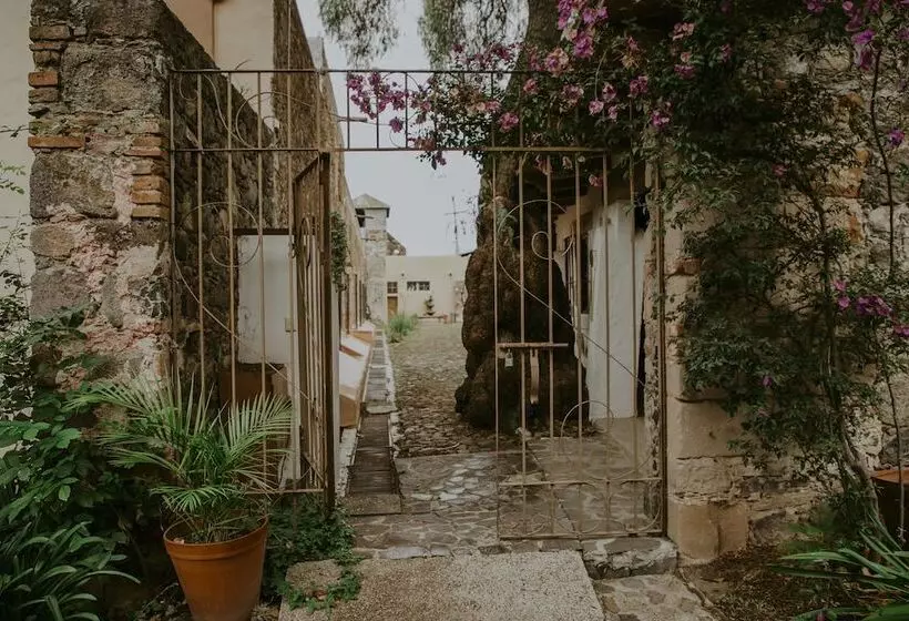 Hotelli Hacienda Real Love & Wellness San Miguel De Allende