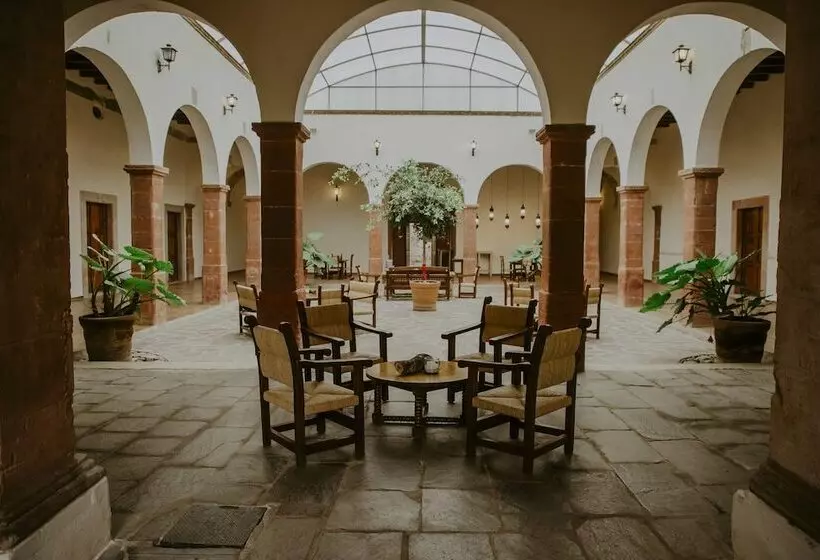 Hotelli Hacienda Real Love & Wellness San Miguel De Allende