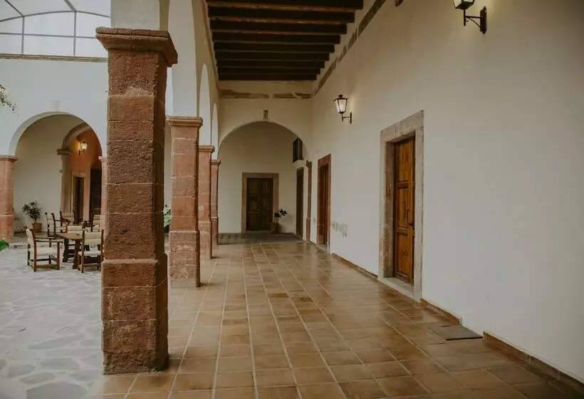 Hotelli Hacienda Real Love & Wellness San Miguel De Allende