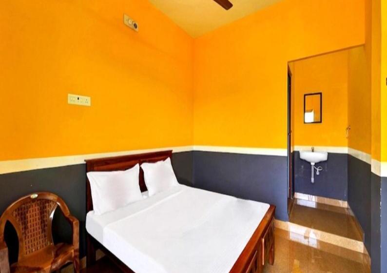 Hotel L7 Guest House