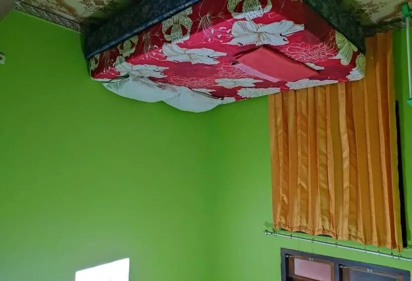 ホテル Oyo 93299 Homestay Aqsa