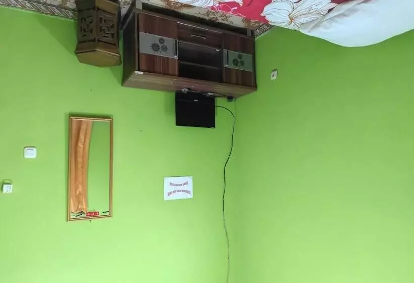 ホテル Oyo 93299 Homestay Aqsa